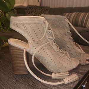 Jessica Simpson open toed heel